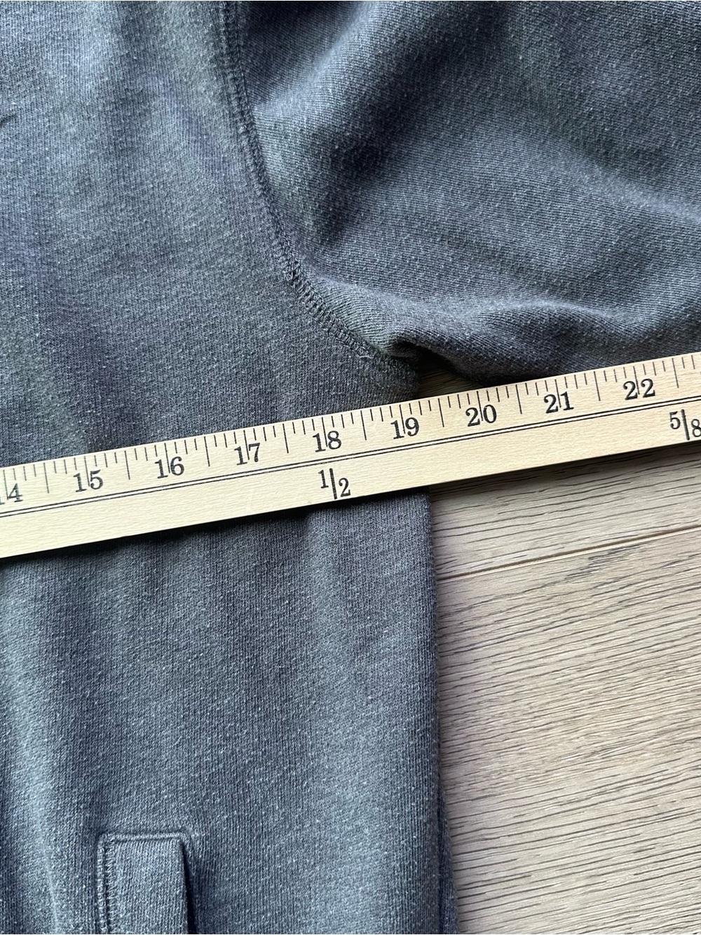 PINK Victoria’s Secret Gray Quarter Zip Pullover XS Graphic Sweatshirt - Picture 3 of 6